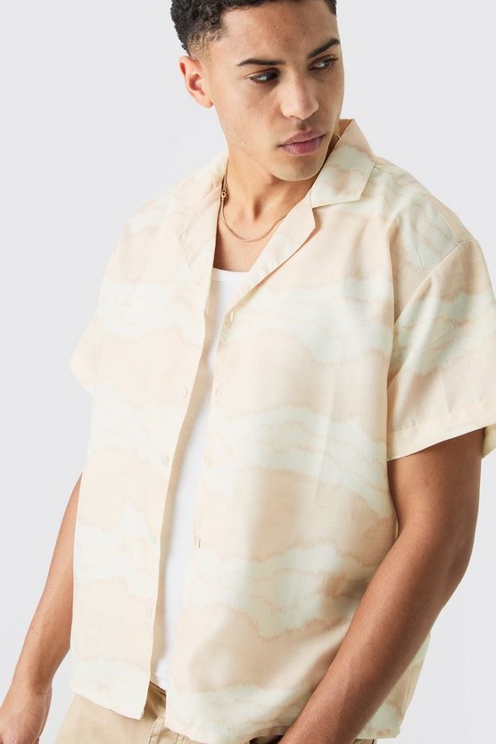 Kurzärmliges kastiges gestreiftes Batik Hemd