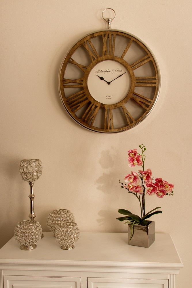 MyFlair My Flair Wanduhr mit Holzziffernblatt