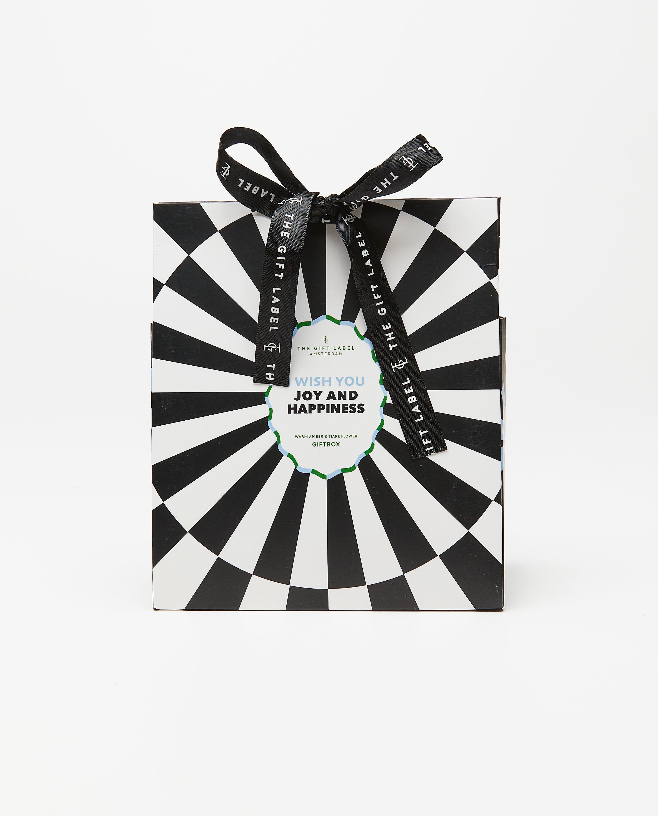 Set cadou The Gift Label cu chihlimbar și floare de tiare albă