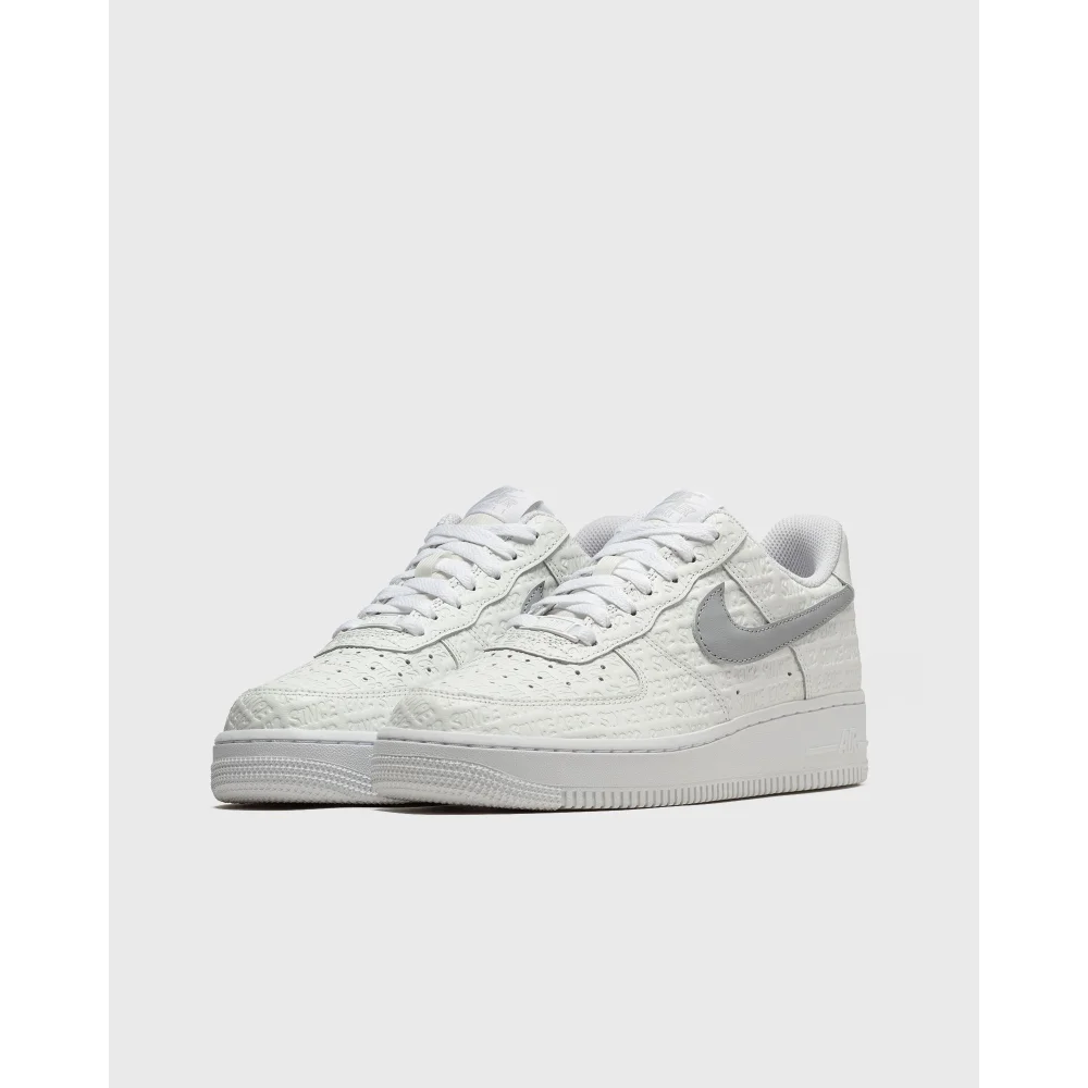 Nike WMNS Air Force 1 07 Low FJ4823-100 / weiss