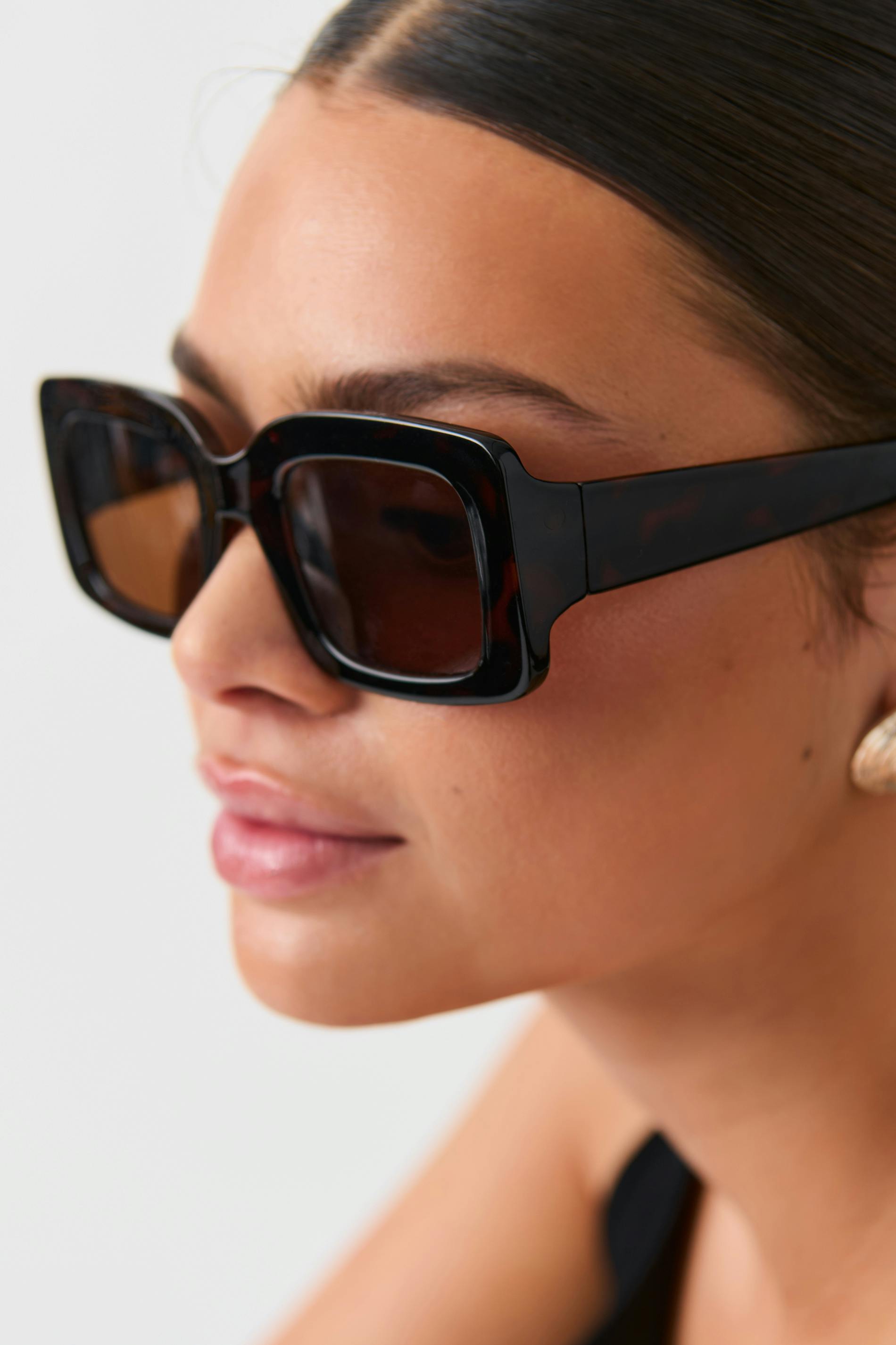 Square shaped sunglasses