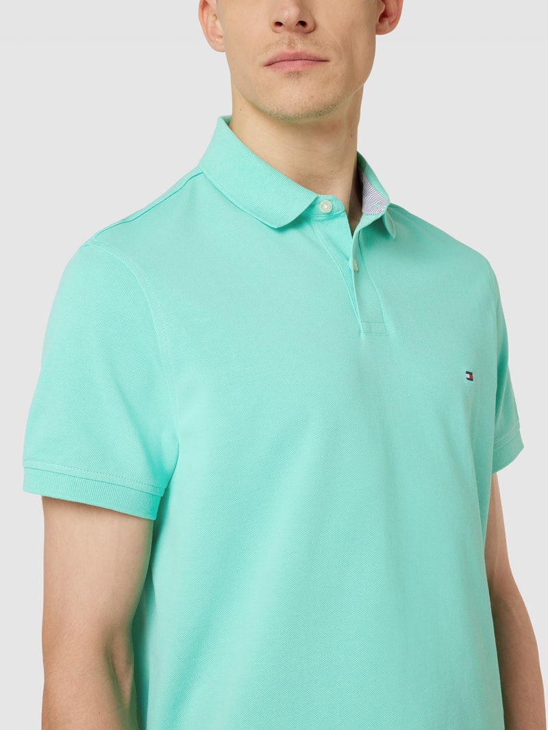 Poloshirt mit Label-Stitching in mint