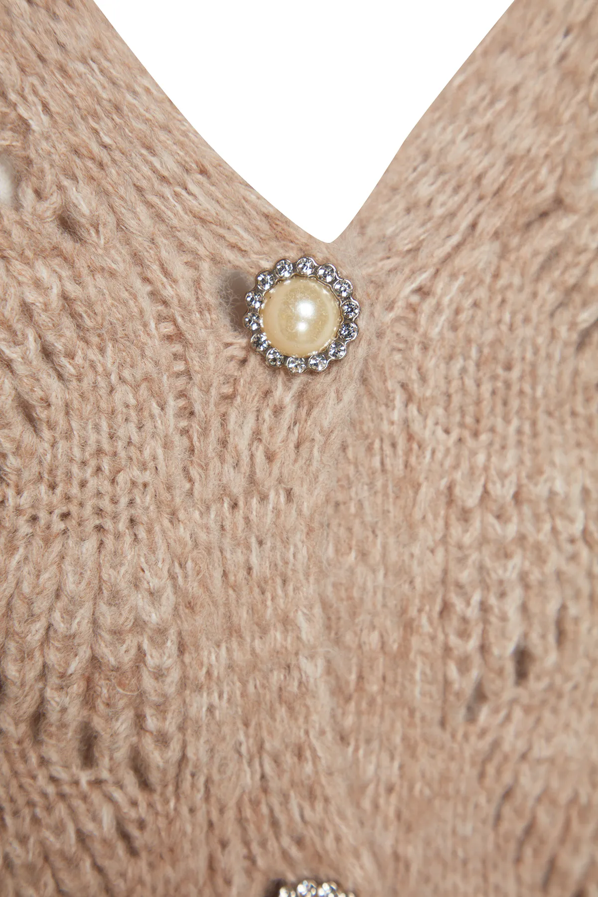 Trendyol Collection  Nerzfarbene Strickjacke mit Lochmuster TWOAW24HI00311