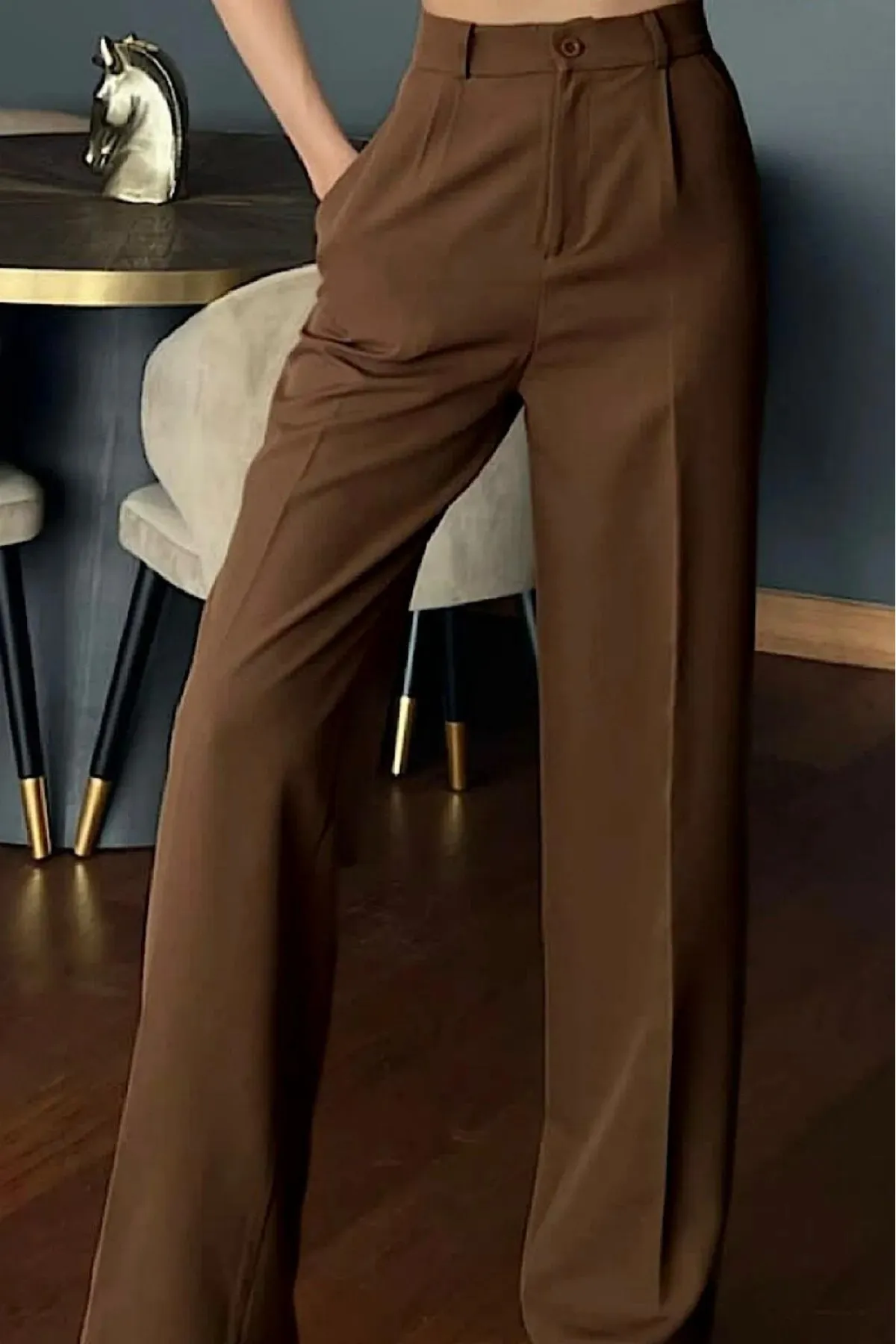 modazoom  Braune Palazzo-Hose mit hoher Taille und Falten für Damen