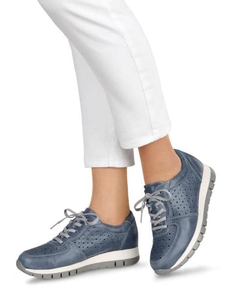 Schnürschuh