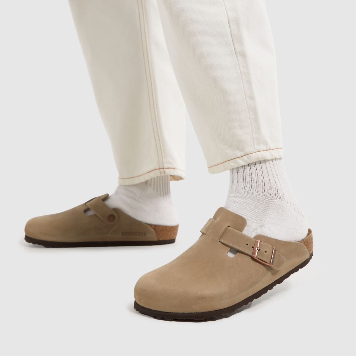 BIRKENSTOCK Boston klumpa szandál dohánybarna színben