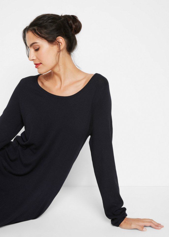 Feinstrickkleid in O-Silhouette, knieumspielend