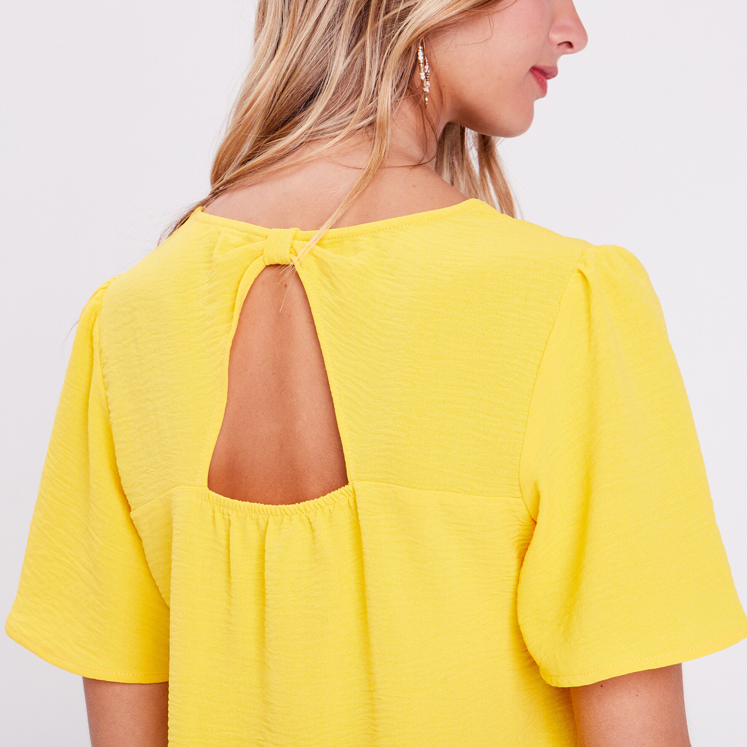 Blouse col en V dos ouvert jaune moutarde femme | Cache Cache