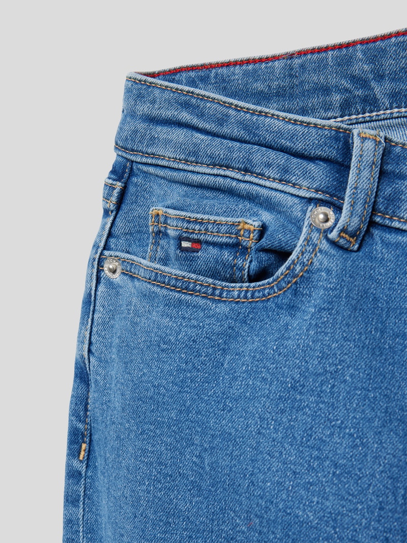 Jeans im 5-Pocket-Design Modell 'TAPERED' in blau