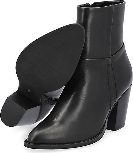 Another A Stiefelette