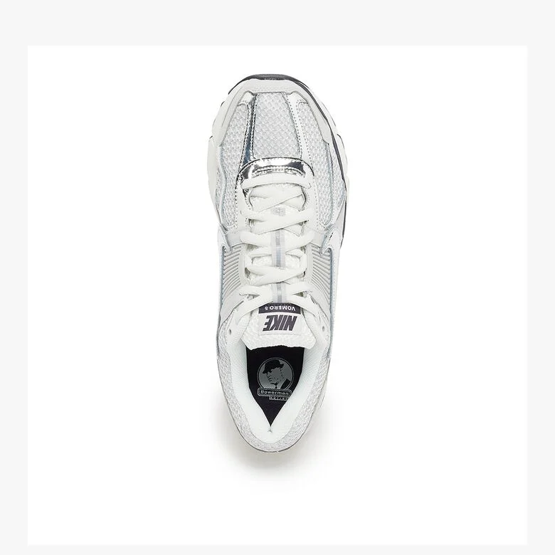 NIKE Wmns Zoom Vomero 5 