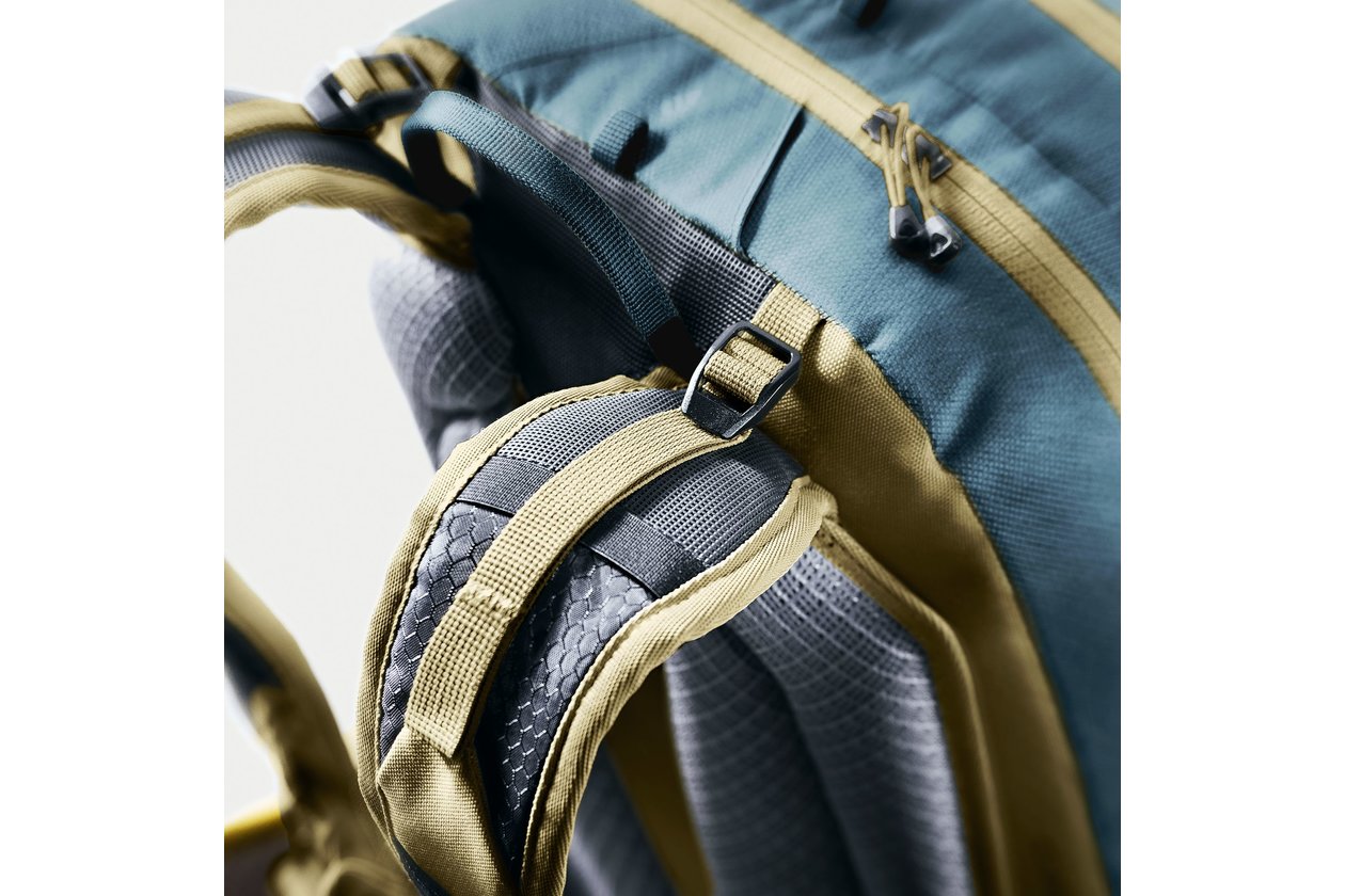 deuter Attack 16