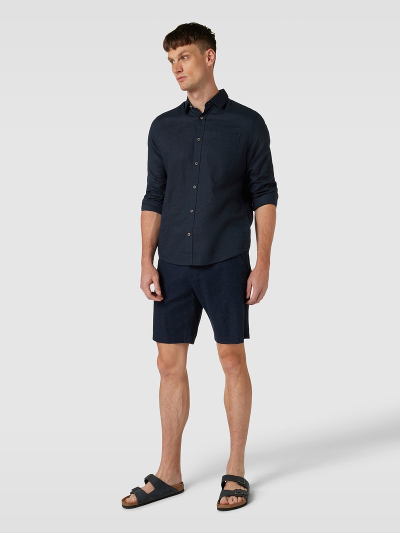 Freizeithemd mit Brusttasche in marineblau