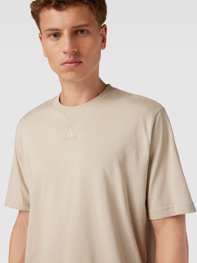 T-Shirt mit Rundhalsausschnitt in beige