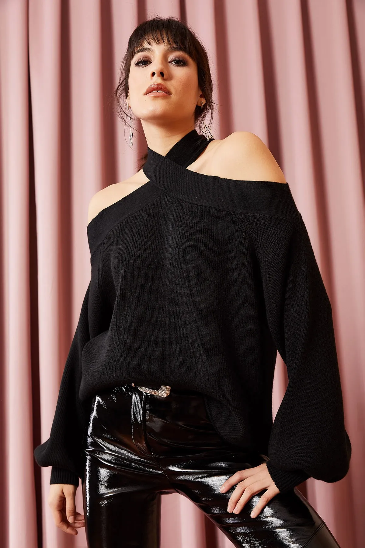 Olalook  Pullover - Schwarz - Oversized