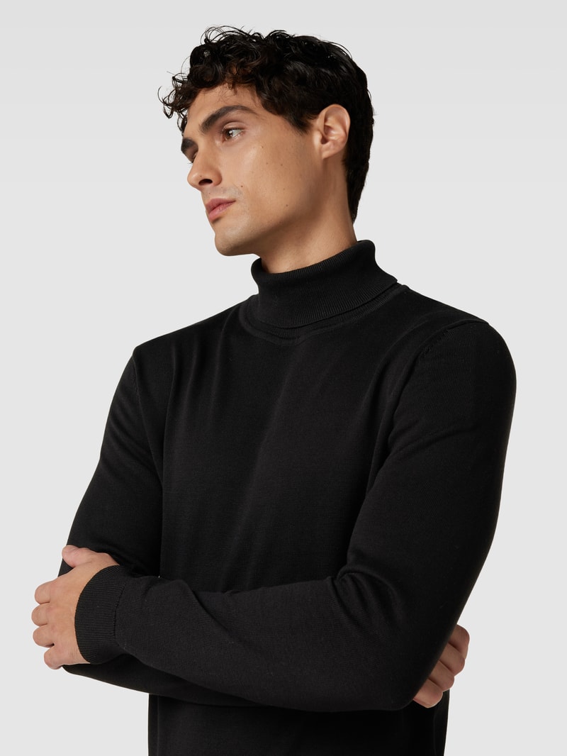 Strickpullover mit Rollkragen in schwarz