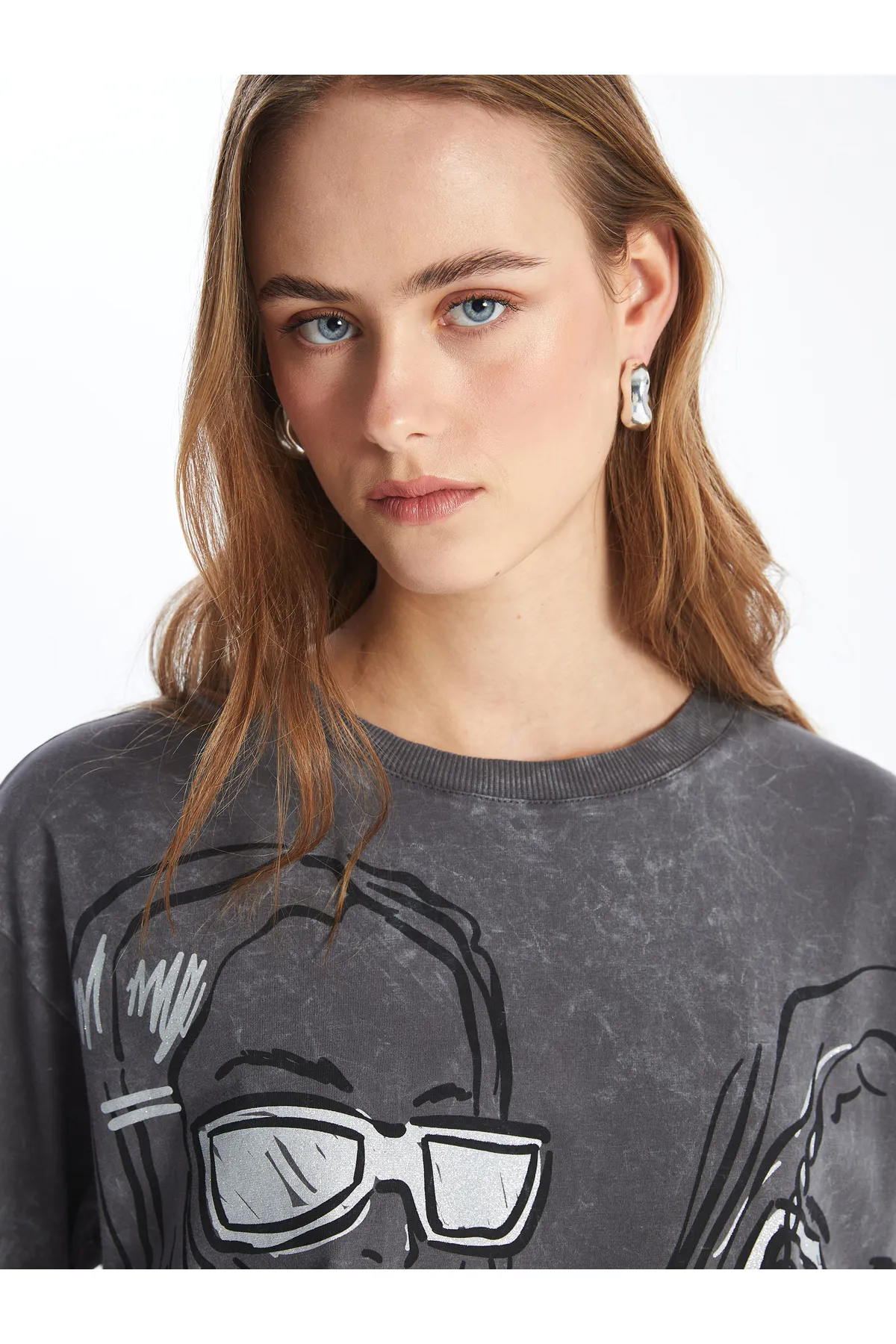 LC Waikiki  Bedrucktes, kurzärmliges Oversize-Damen-T-Shirt mit Rundhalsausschnitt