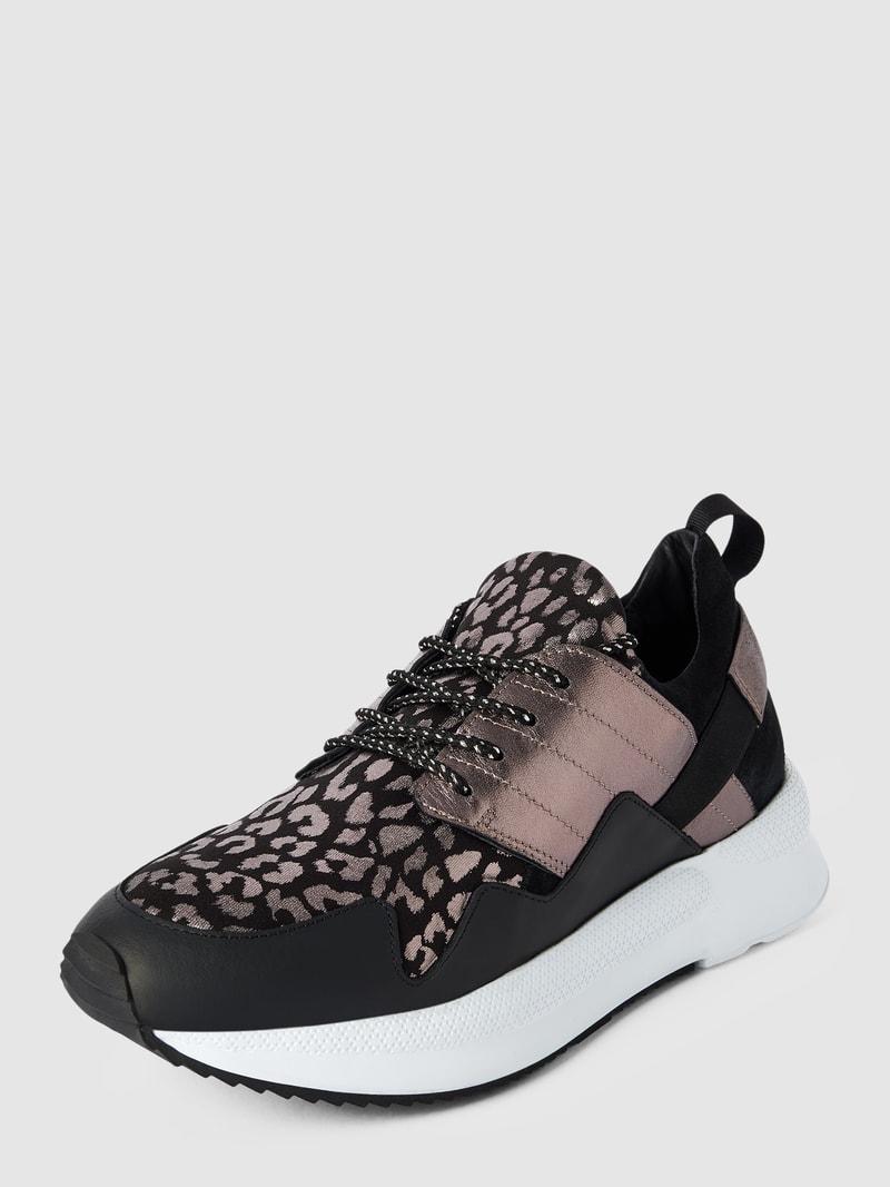 Sneaker mit Label-Detail in anthrazit