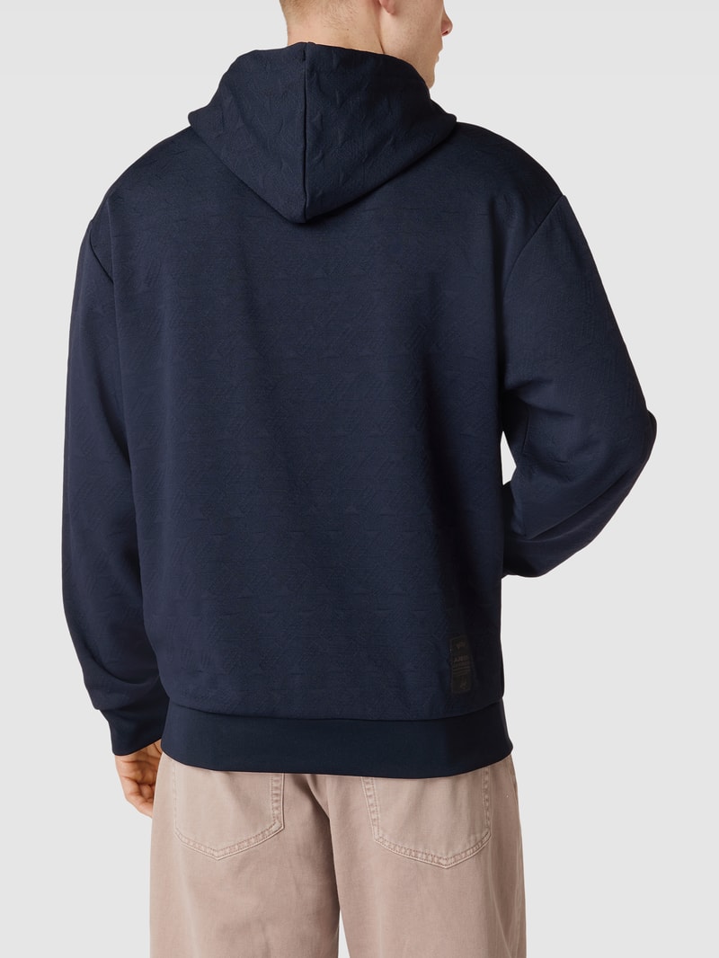 Hoodie mit Känguru-Tasche Modell 'Sly AJ' in marineblau