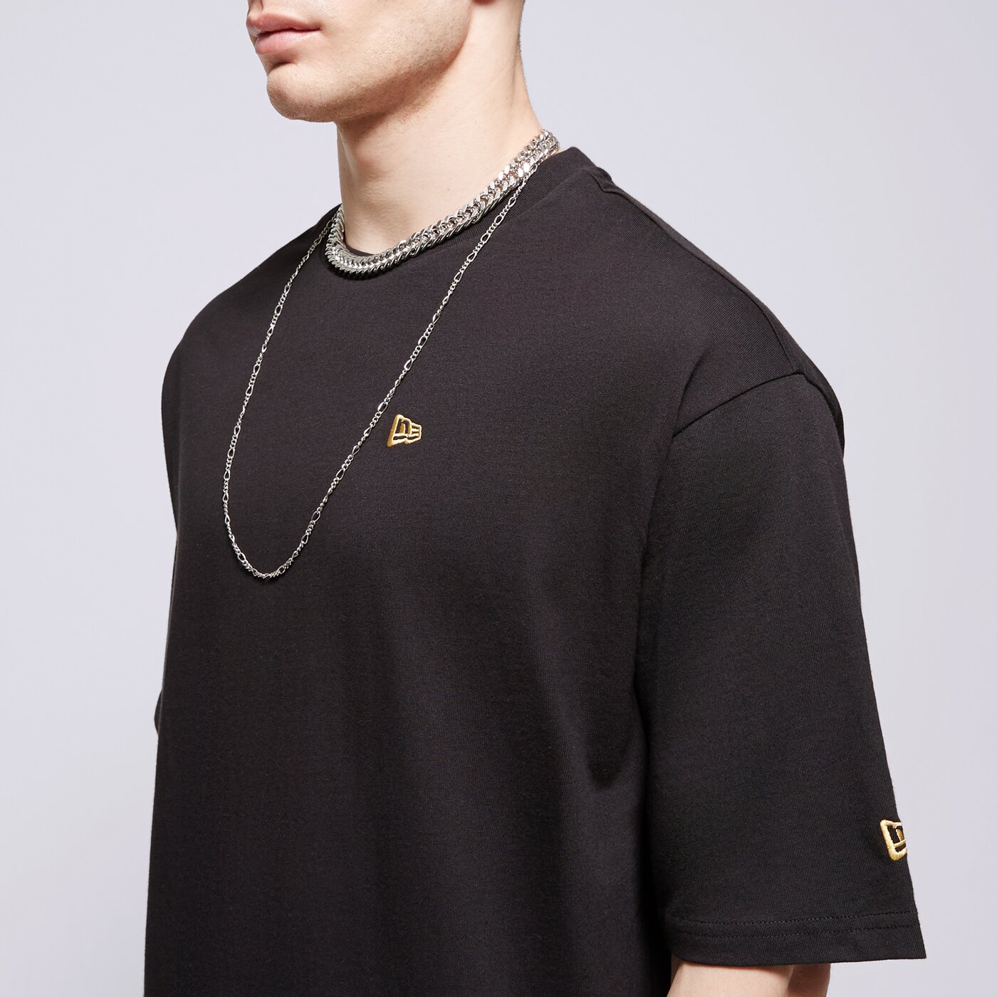 NEW ERA T-SHIRT NE STICKER OS BLK NONE Schwarz