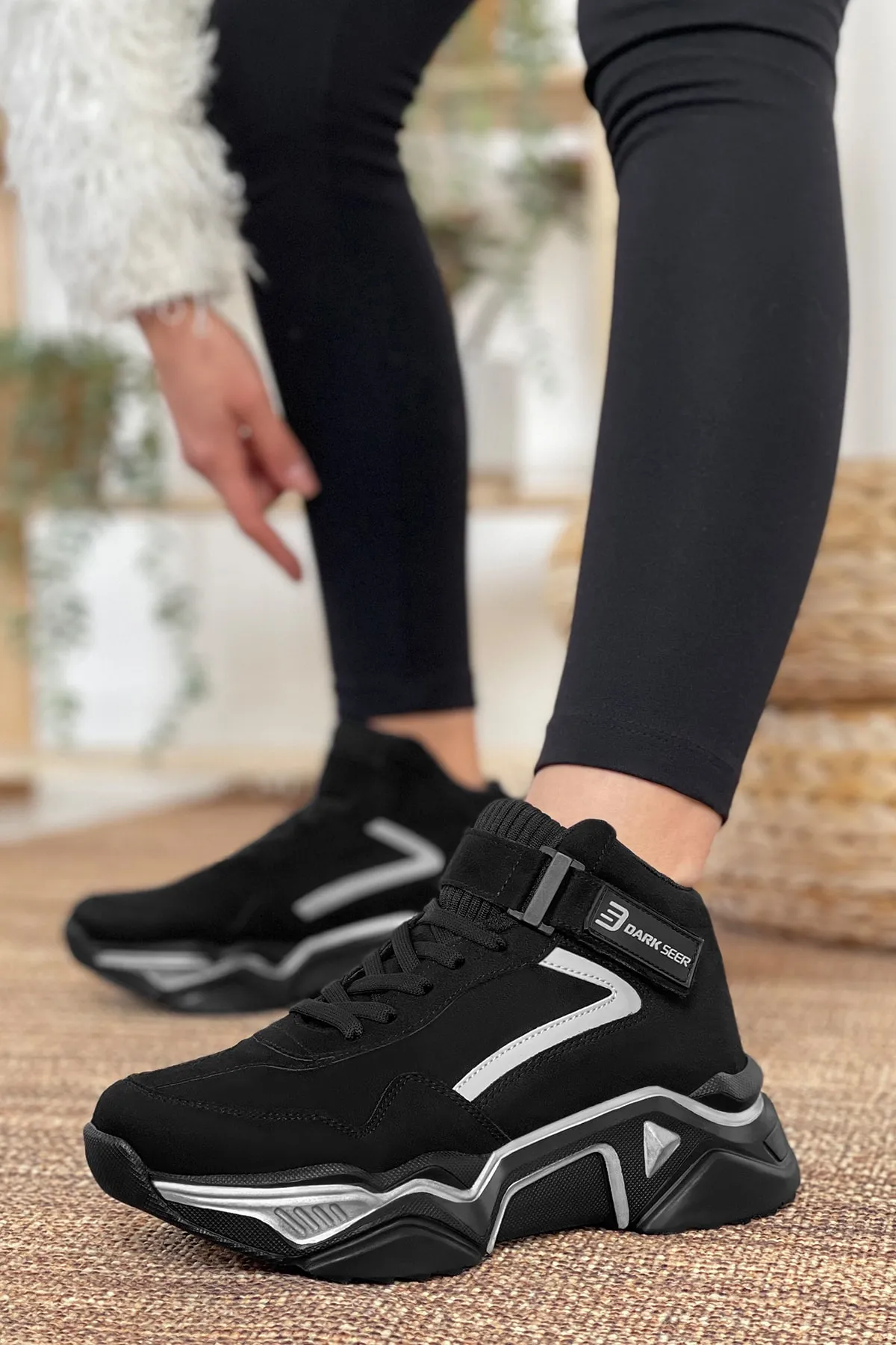 DARK SEER  Schwarzer Damen-Sneaker