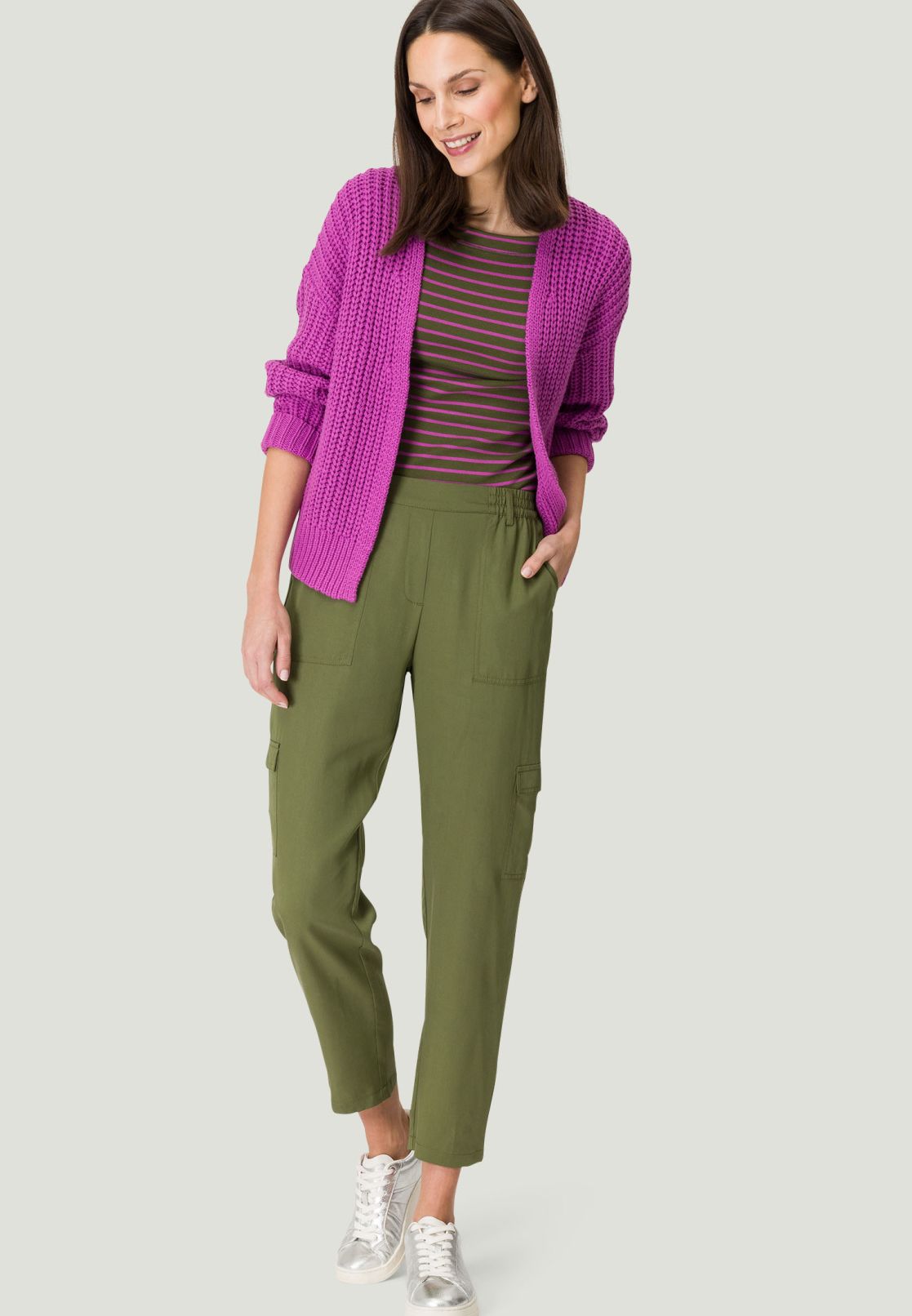 Kurze Grobstrickjacke