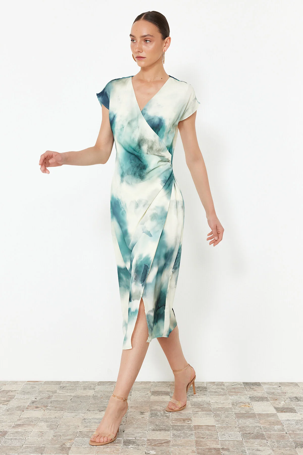 Trendyol Collection  Indigo Abstraktes A-Linien-Midikleid aus gewebtem Chiffon TWOSS24EL00888