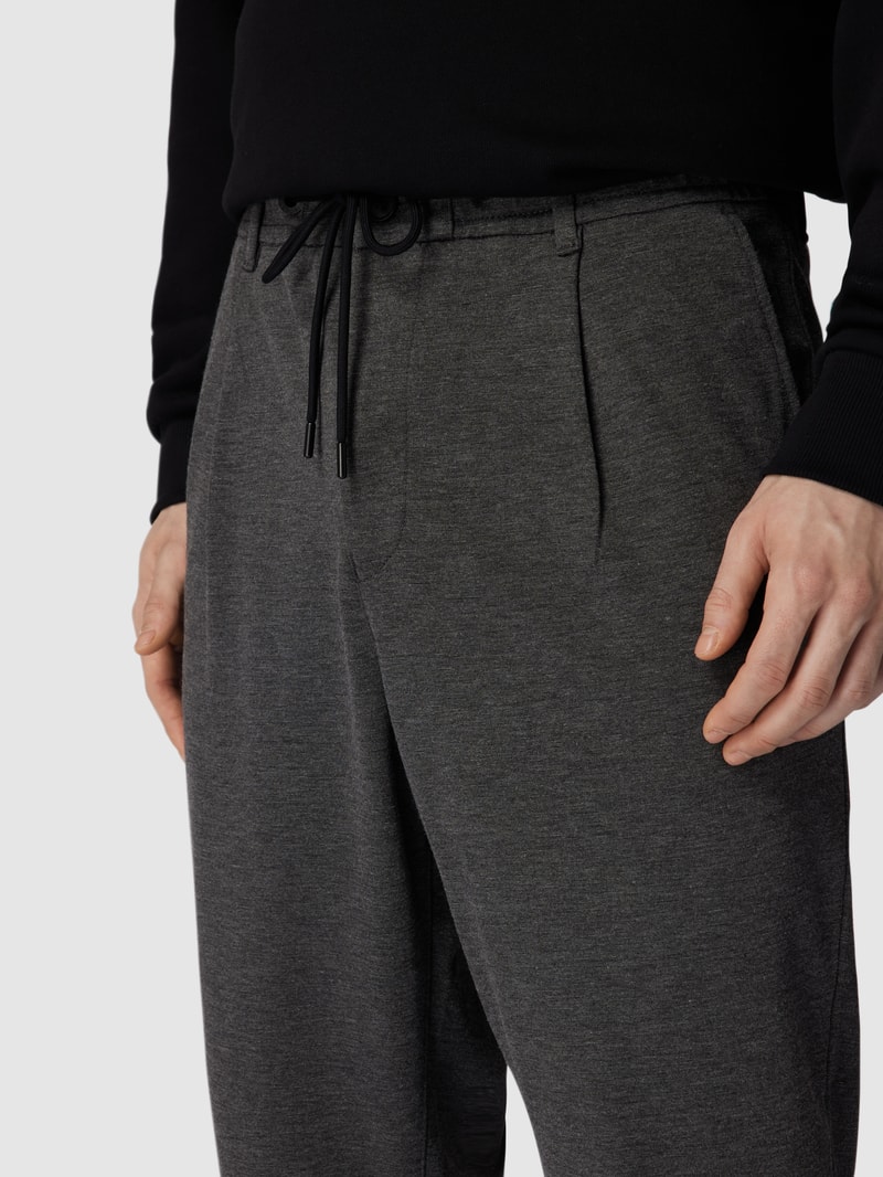 Tapered Fit Lounge-Hose aus Viskose-Mix Modell 'Skay' in mittelgrau meliert