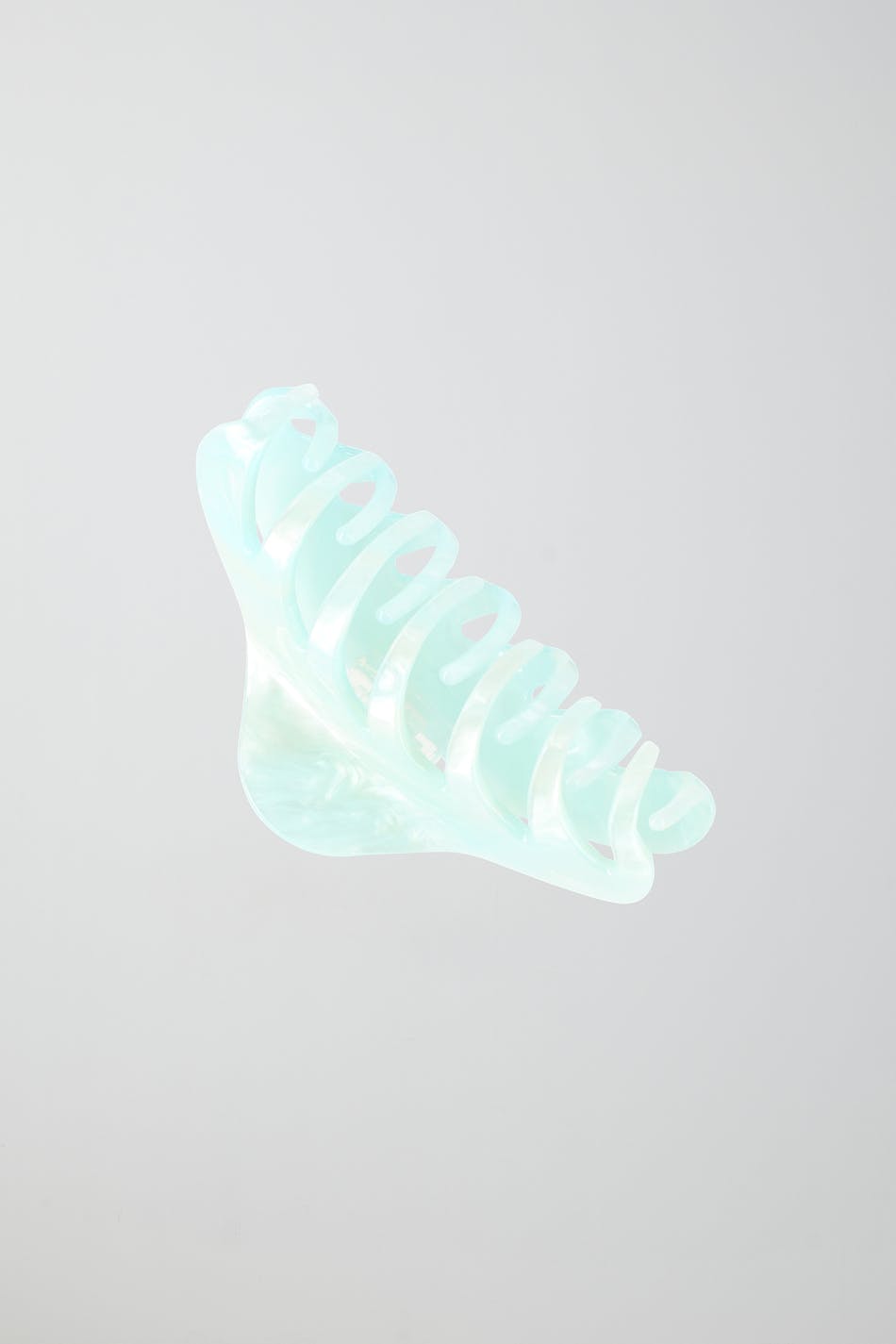 Medium hair clip