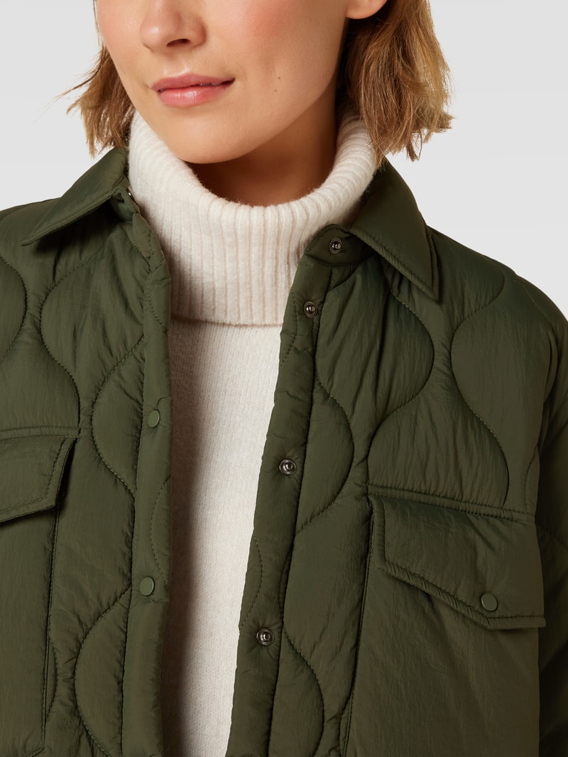 Steppjacke mit Pattentaschen in schilf