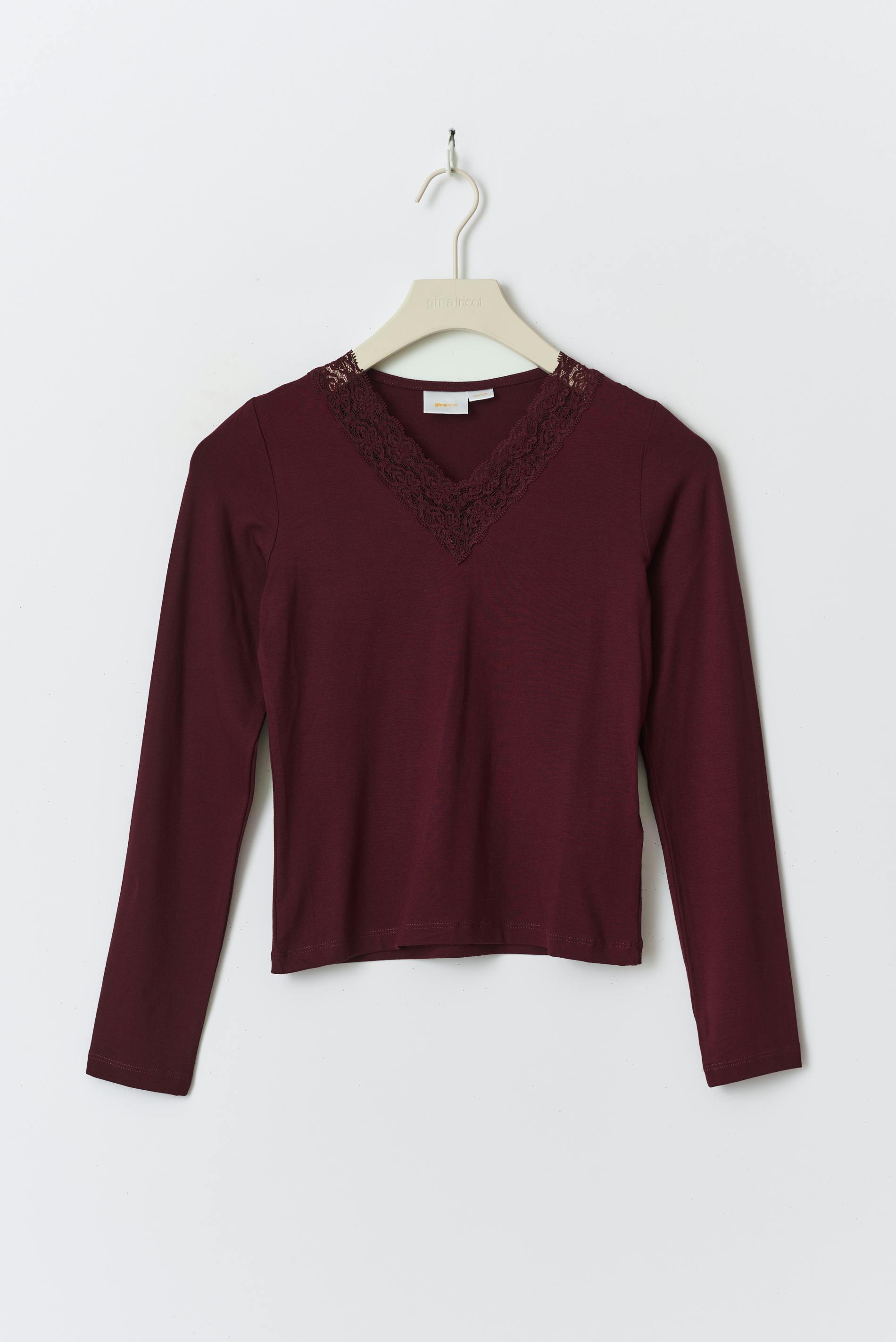 Y lace top