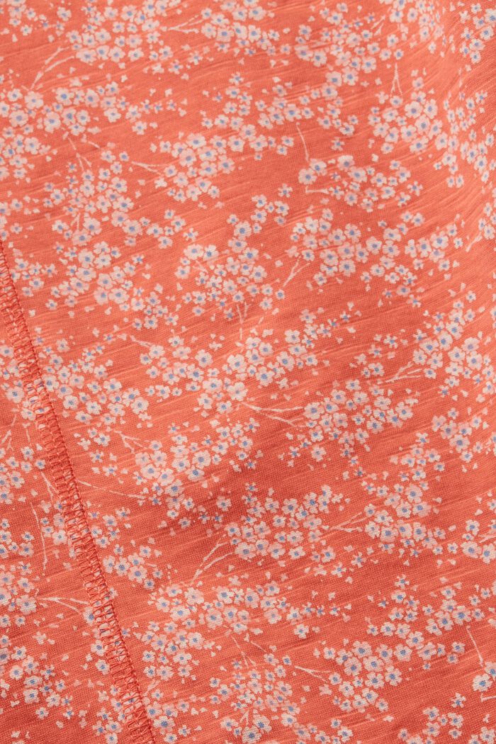 Florales T-Shirt mit Rollkanten