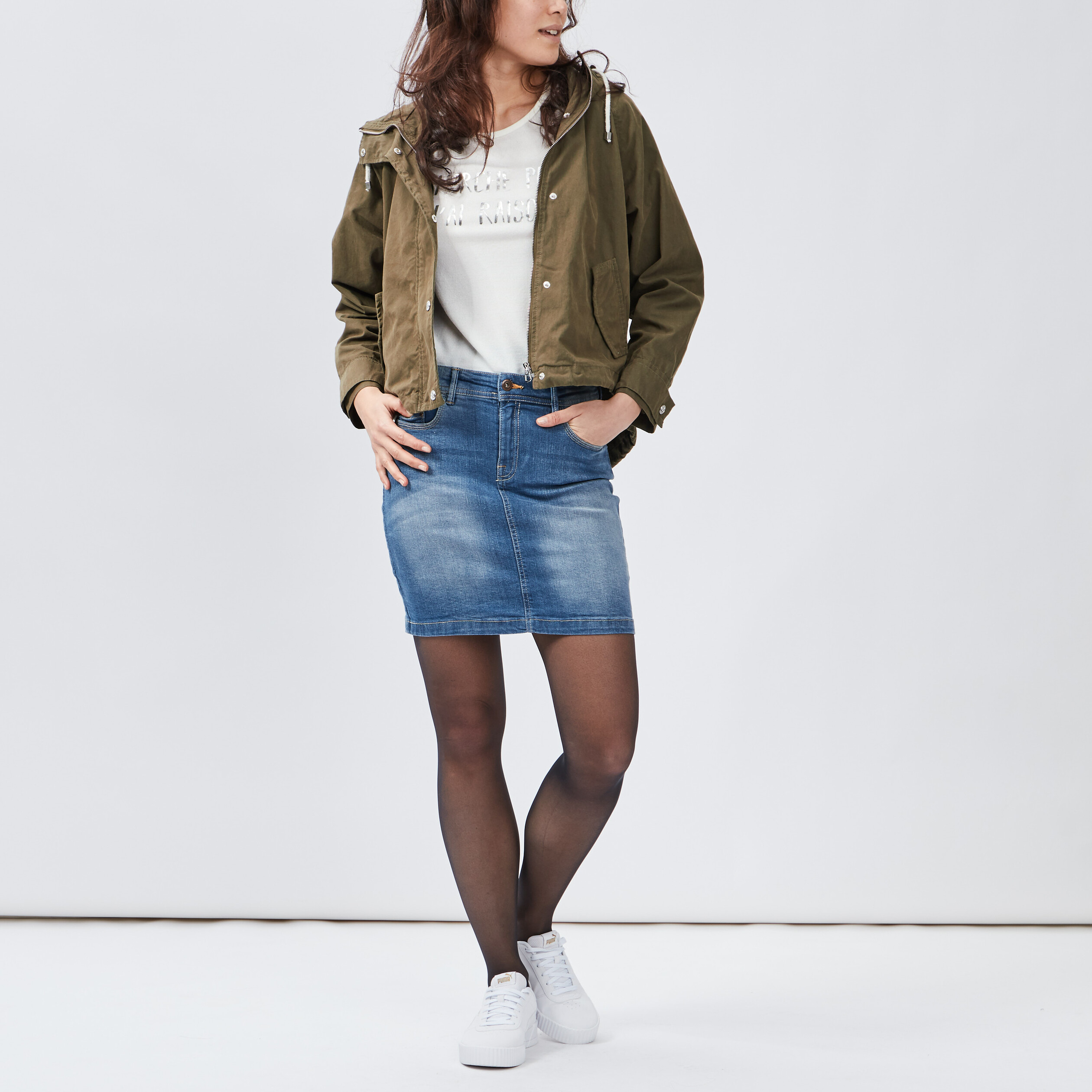 Jupe courte ajustée en jean denim stone femme | La Halle