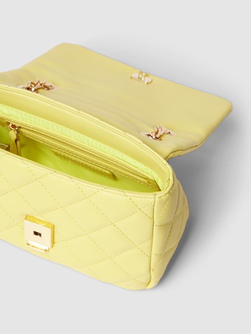 Handtasche mit Steppnähten Modell 'OCARINA PATTINA' in hellgrün