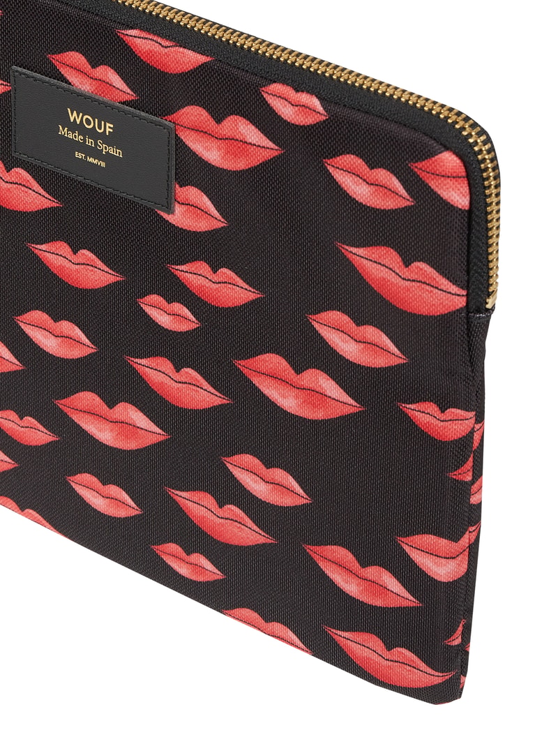 Tablettasche mit Herzmuster Modell 'Beso'- wasserabweisend in schwarz