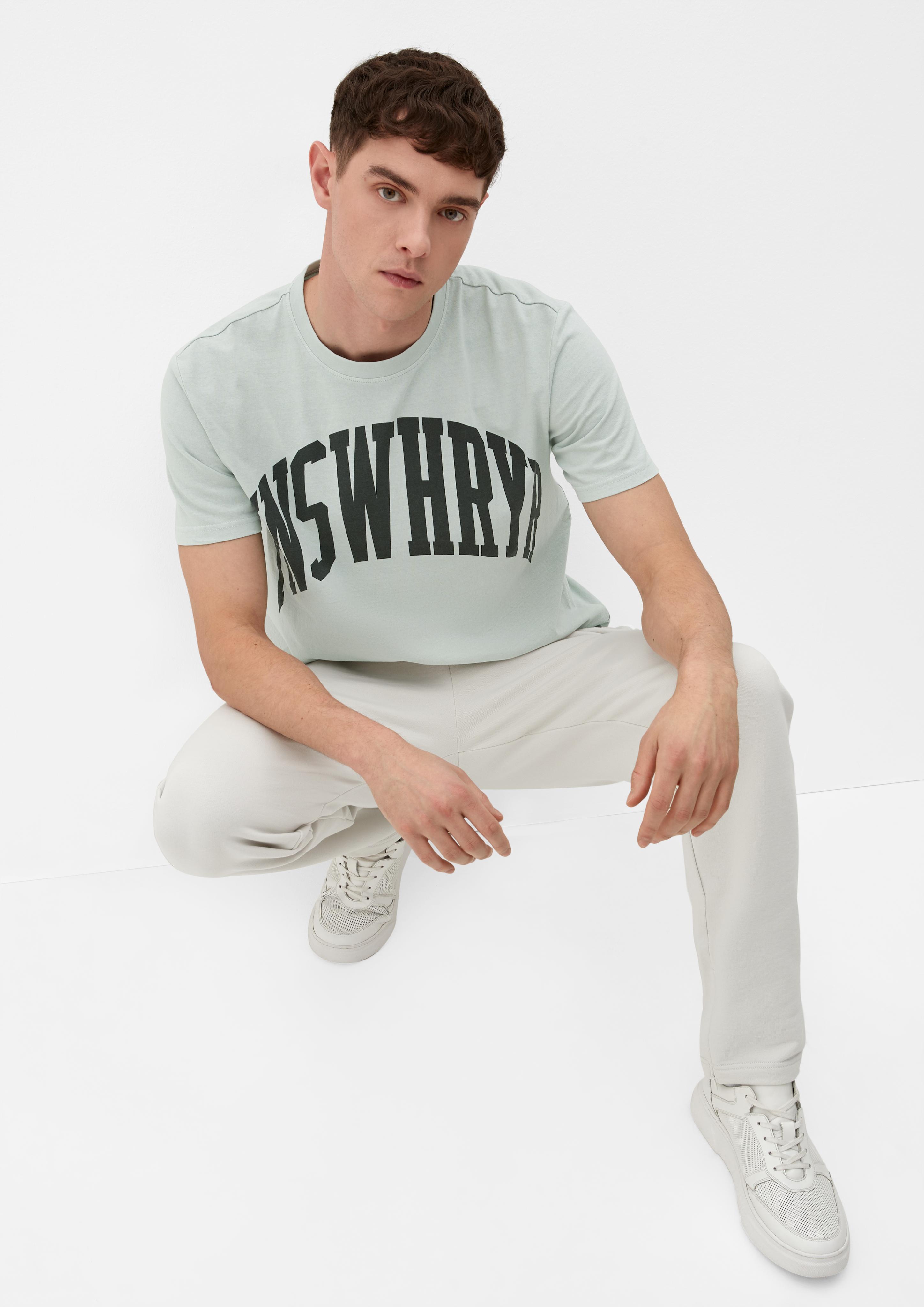 QS x JAMULE T-Shirt mit Schriftprint  2123505-61D0