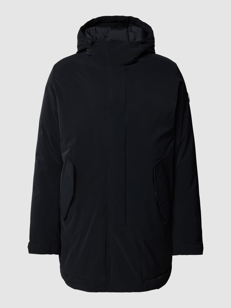 Daunenjacke mit Label-Patch in schwarz