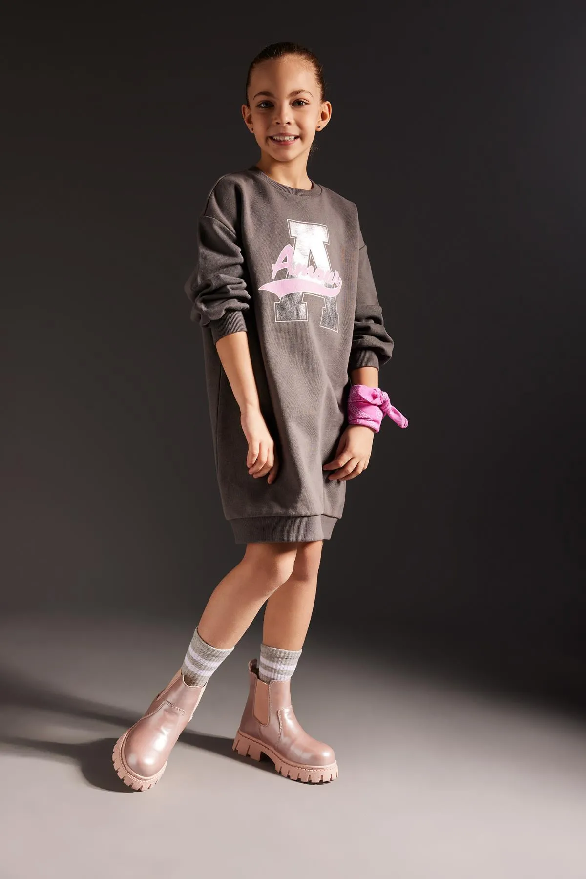 DeFacto  Bedrucktes Sweatkleid mit Rundhalsausschnitt für Mädchen - Langarm Z4933a623sp