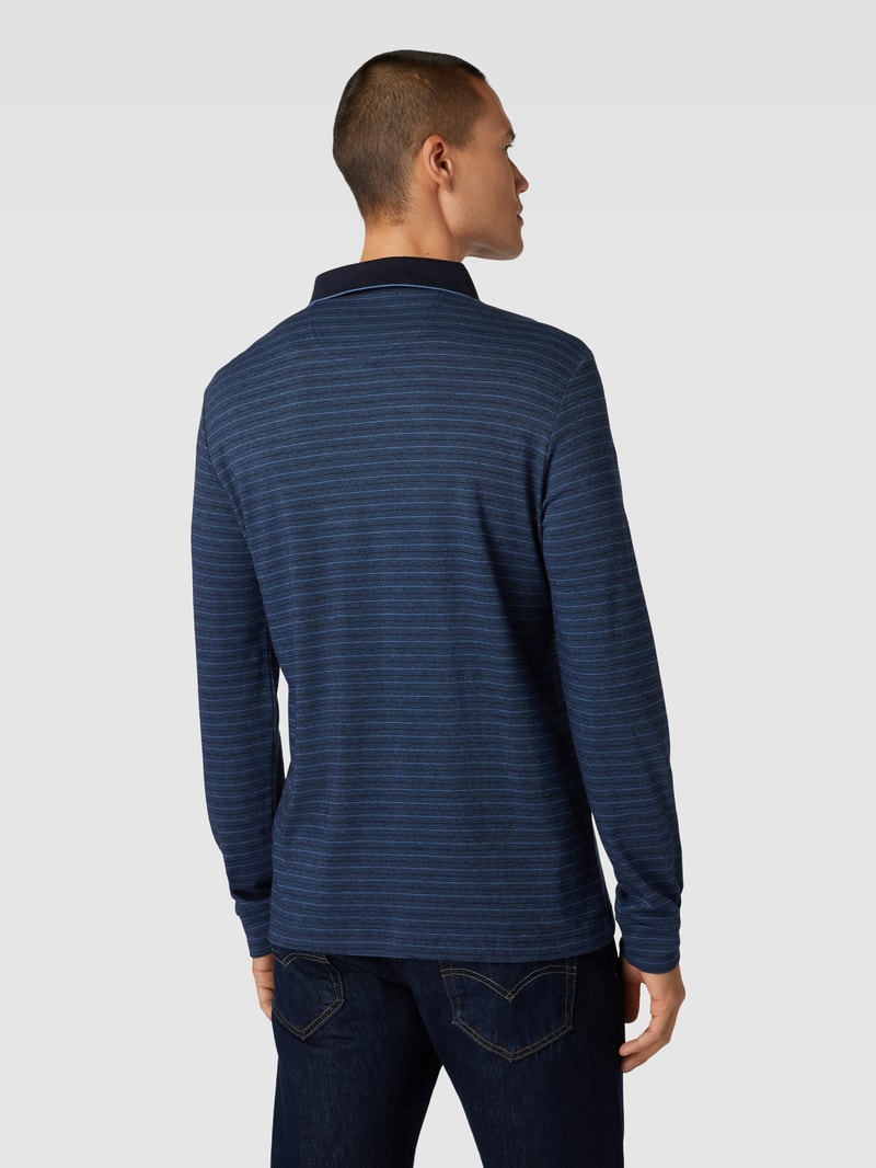 Poloshirt mit Streifenmuster in marineblau