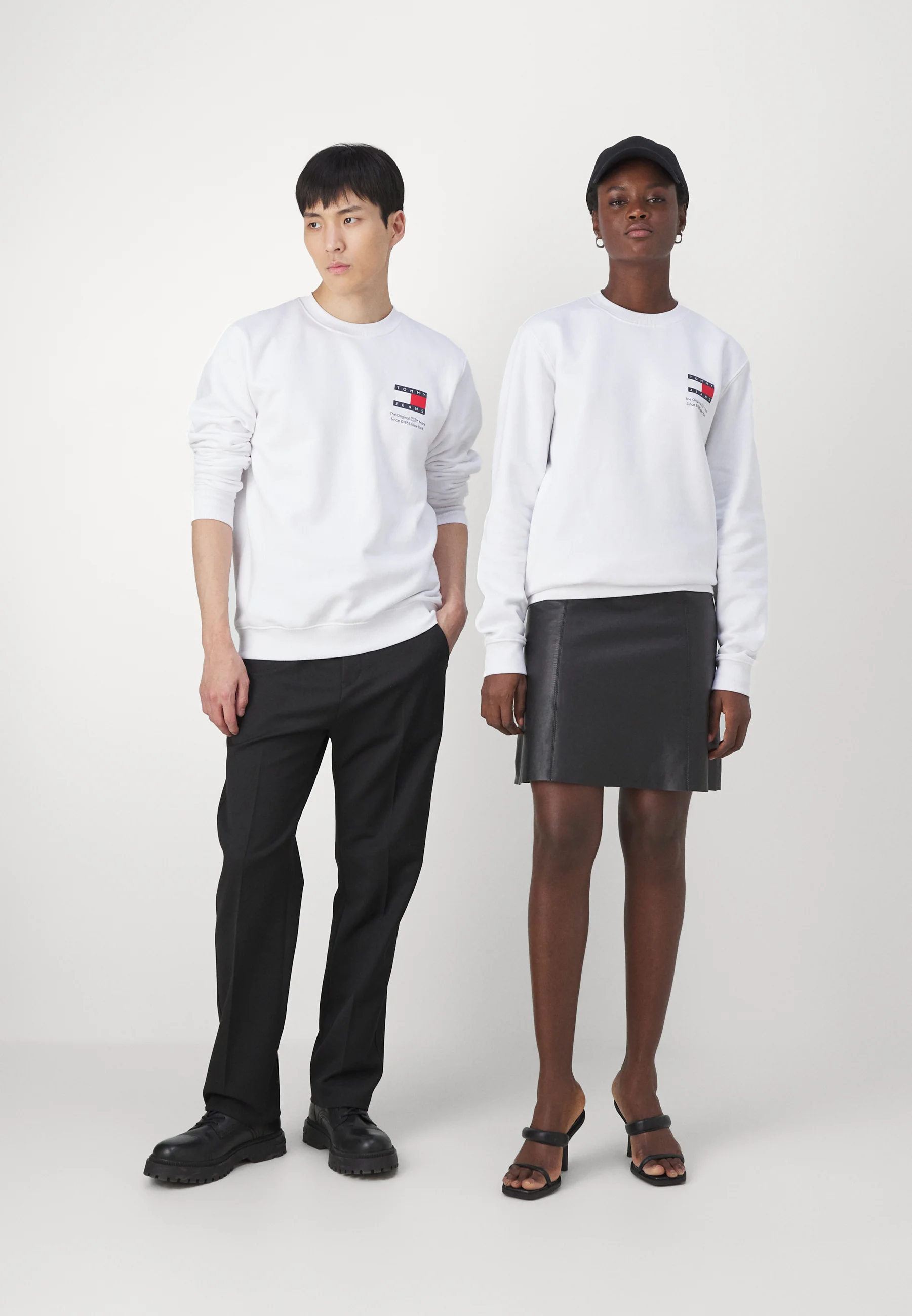 Tommy Jeans ESSENTIAL FLAG CNECK UNISEX - Sudadera