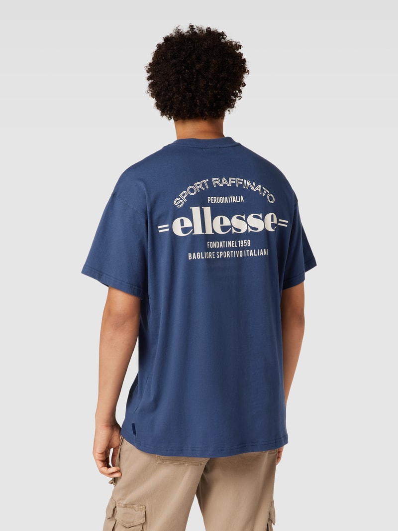T-Shirt mit rückseitigem Statement-Print Modell 'Minker' in marineblau