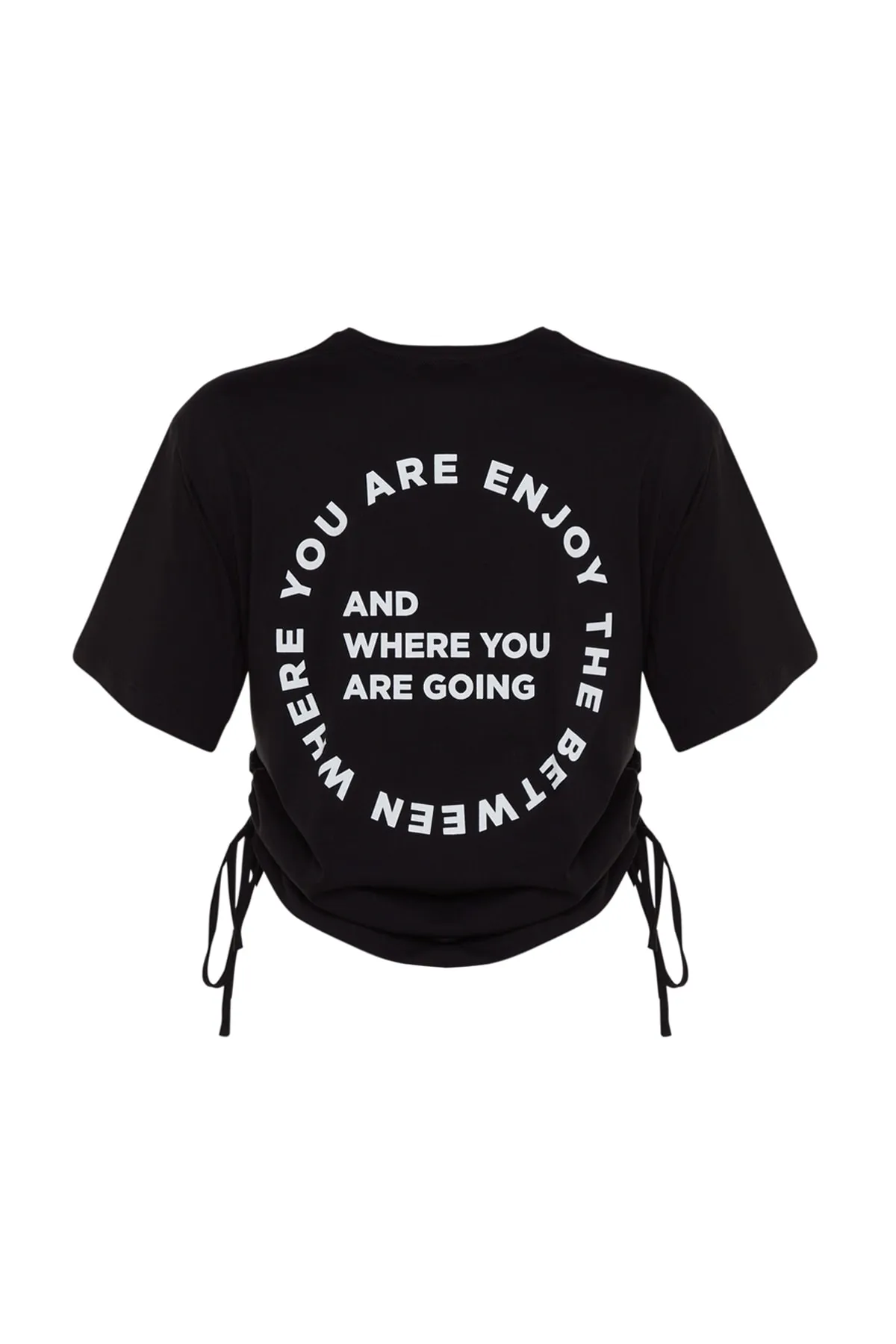 Trendyol Collection  Baumwoll-T-Shirt mit Boyfriend-Fit-Rücken und Aufdruck – Rundhalsausschnitt, Kordelzugdetail, Schwarz, 100 % Baumwolle TWOSS23TS00150