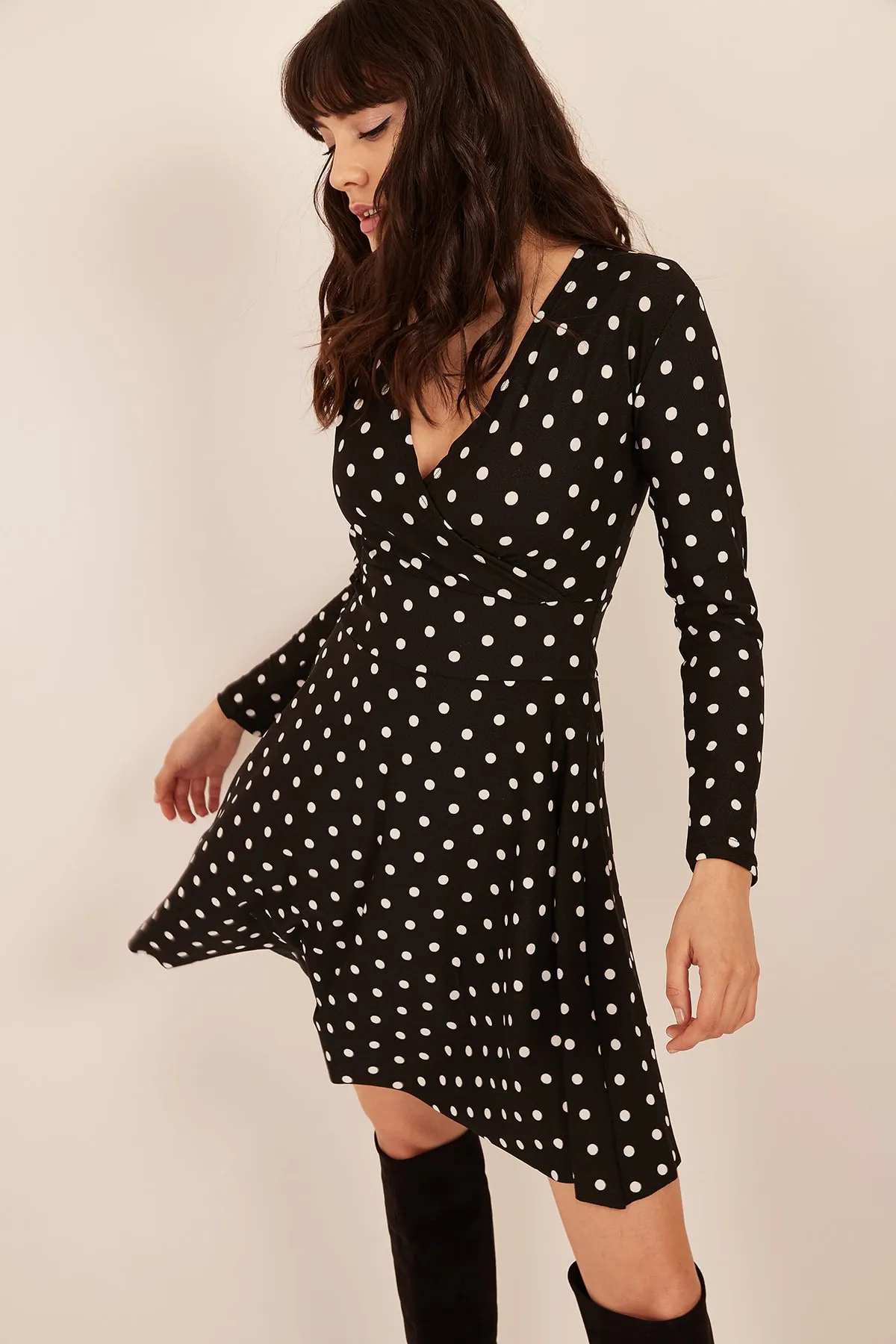 Olalook  Schwarzes zweireihiges Polka Dot-Kleid für Damen ELB-19000875