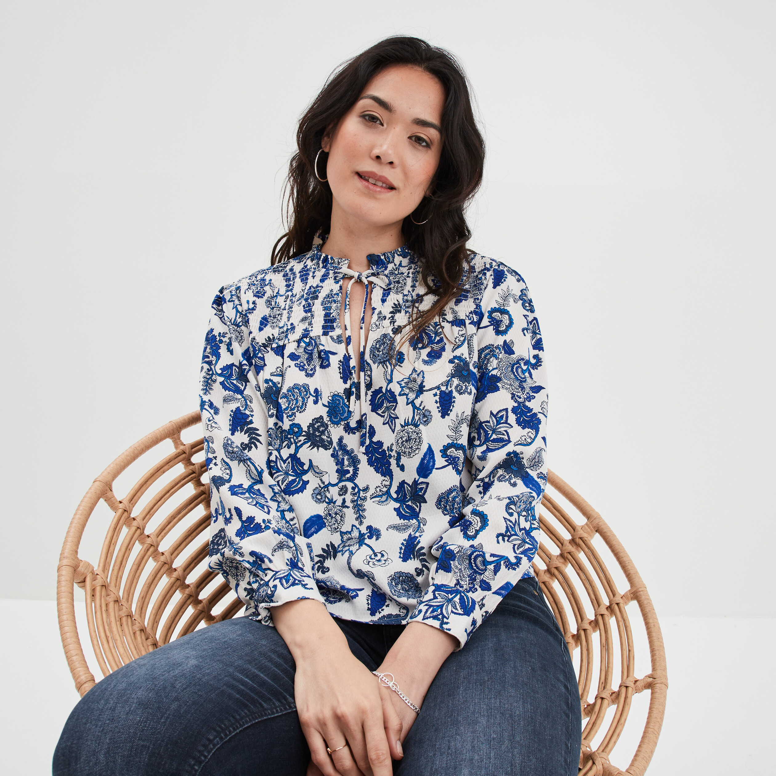 Blouse col à cordons épaules smockées ecru femme | La Halle