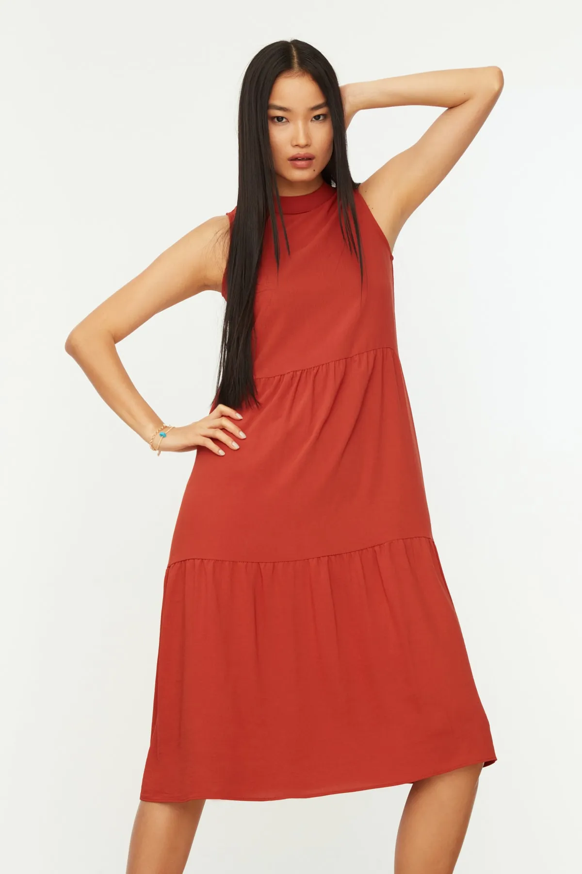 Trendyol Collection  Gefliestes gerade geschnittenes Midi-Webkleid TWOSS20EL1864