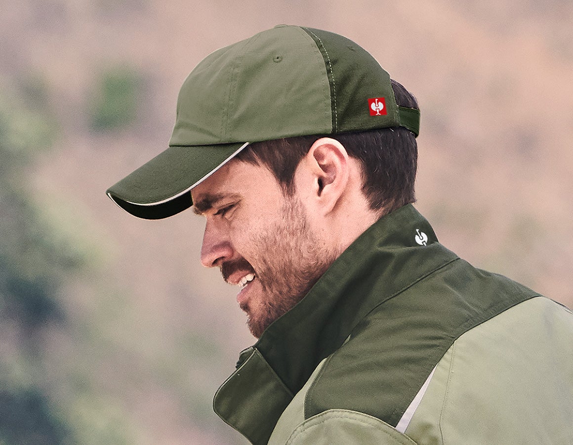e.s. Cap color