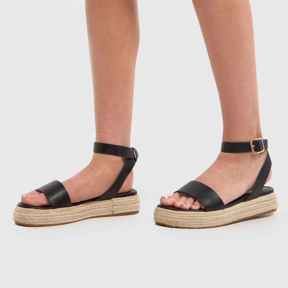 Schuh lila, alacsony espadrille szandál fekete színben