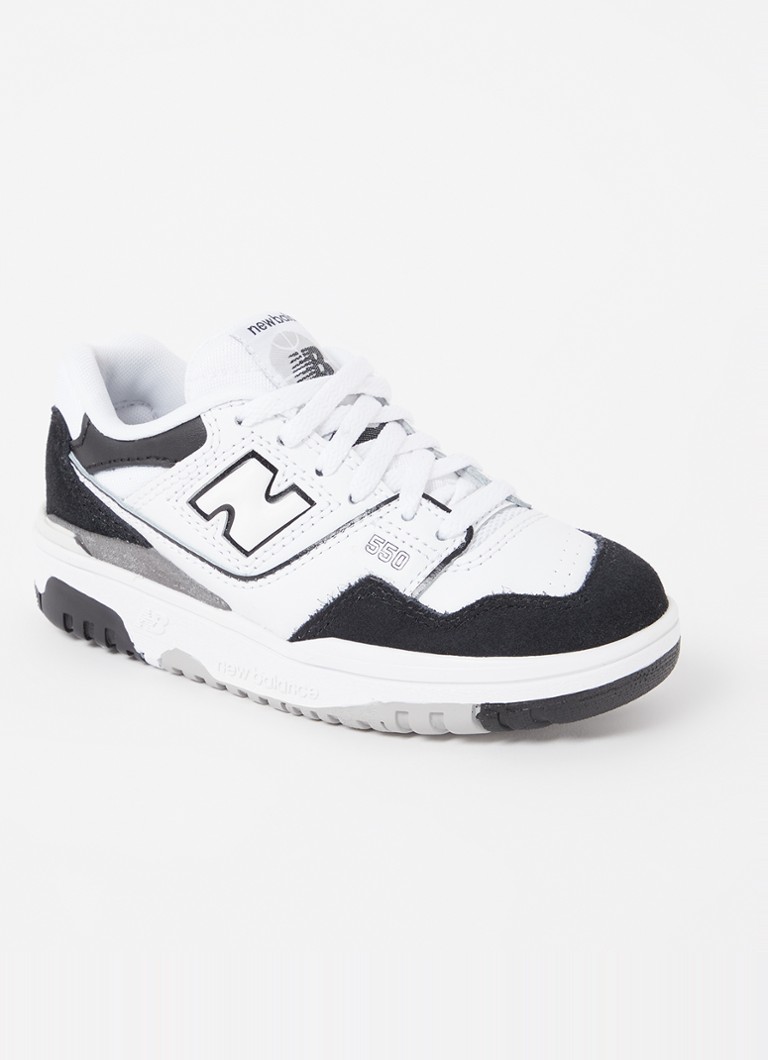 New Balance 550 -lenkkarit verkkomaisilla yksityiskohdilla