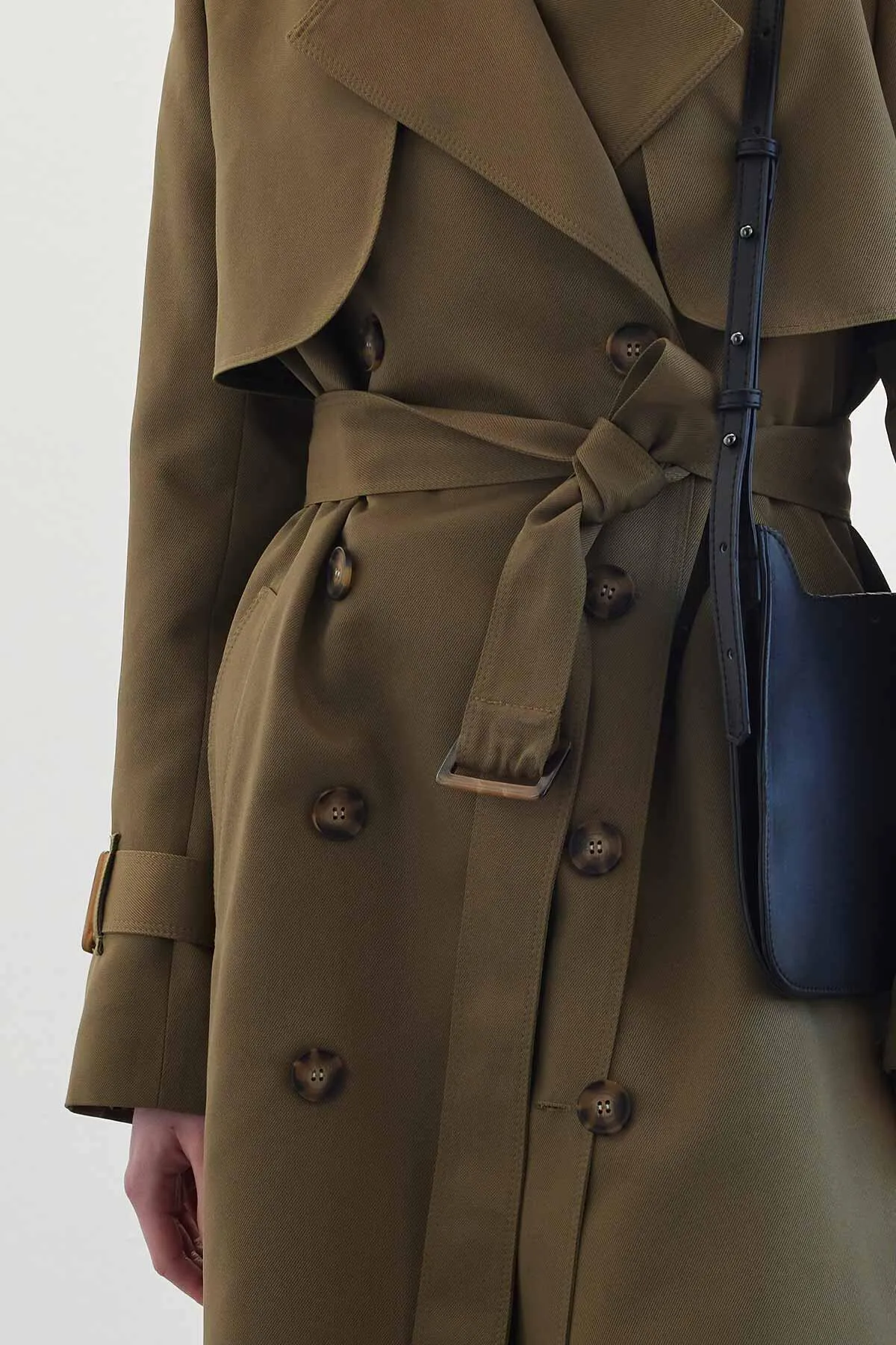 Manuka  Zweireihiger klassischer Trenchcoat in Khaki