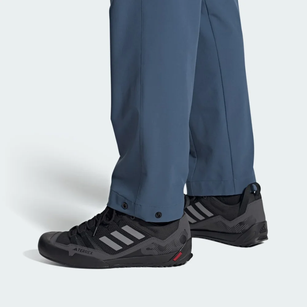 adidas Swift Solo 2.0 IE6901 / schwarz